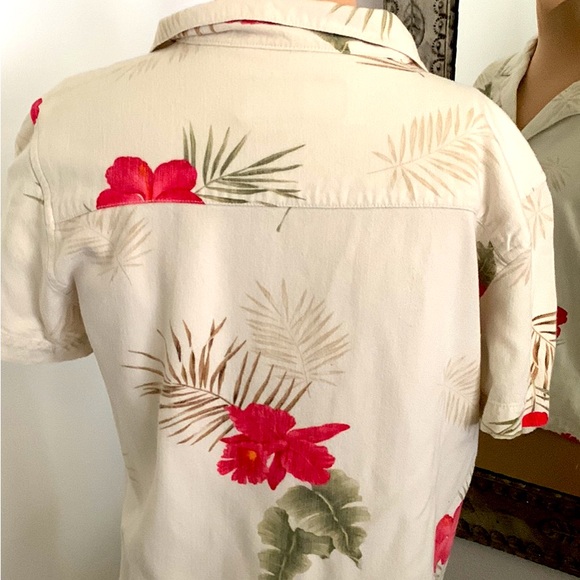 BLOUSE TROPICAL PRINT COLLARED BUTTON FRONT SIZE SMALL - Picture 3 of 4
